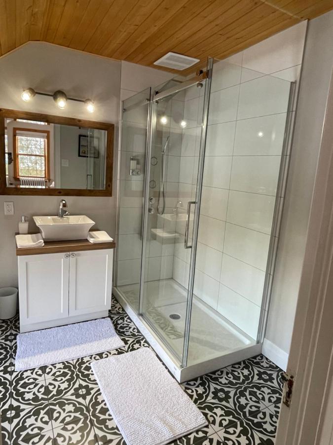 Manoir Alegria Bed & Breakfast